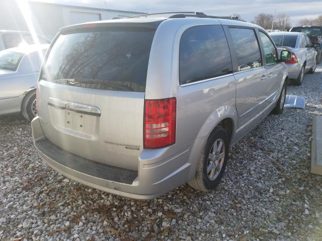 Photo 3 VIN: 2A4RR5D19AR428633 - CHRYSLER TOWN &AMP COU 