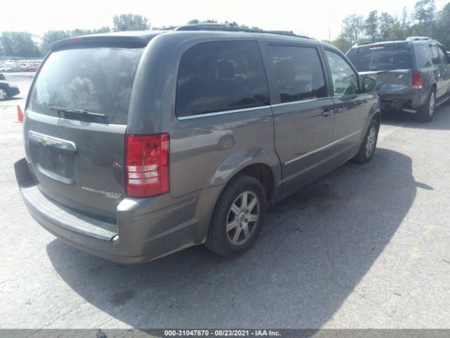 Photo 3 VIN: 2A4RR5D19AR441883 - CHRYSLER TOWN & COUNTRY 