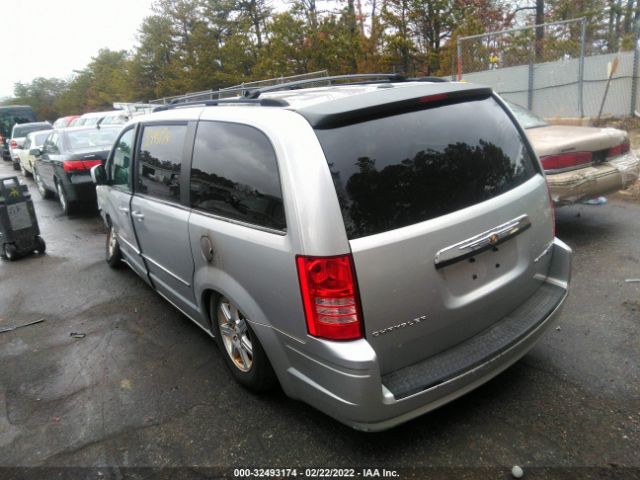 Photo 2 VIN: 2A4RR5D19AR463396 - CHRYSLER TOWN & COUNTRY 