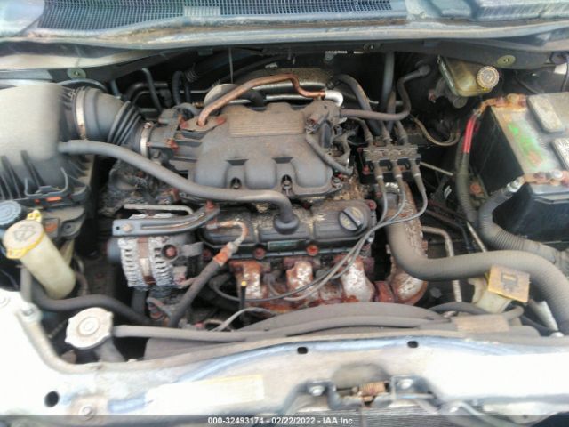 Photo 9 VIN: 2A4RR5D19AR463396 - CHRYSLER TOWN & COUNTRY 