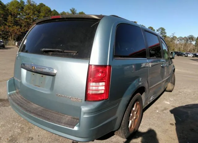 Photo 3 VIN: 2A4RR5D19AR491327 - CHRYSLER TOWN & COUNTRY 