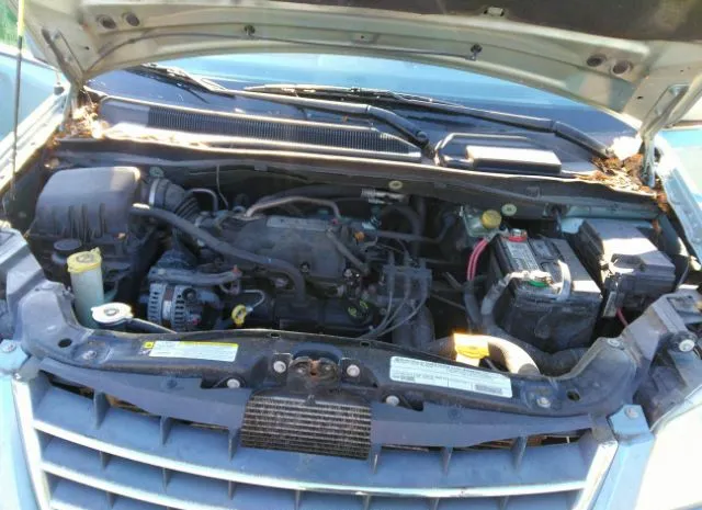 Photo 9 VIN: 2A4RR5D19AR491327 - CHRYSLER TOWN & COUNTRY 