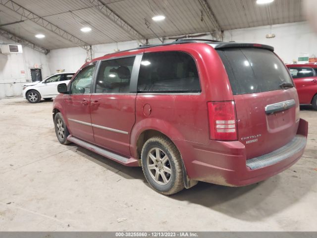 Photo 2 VIN: 2A4RR5D1XAR109757 - CHRYSLER TOWN & COUNTRY 