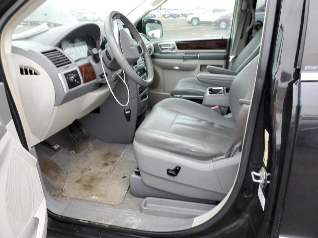 Photo 6 VIN: 2A4RR5D1XAR128115 - CHRYSLER TOWN & COU 