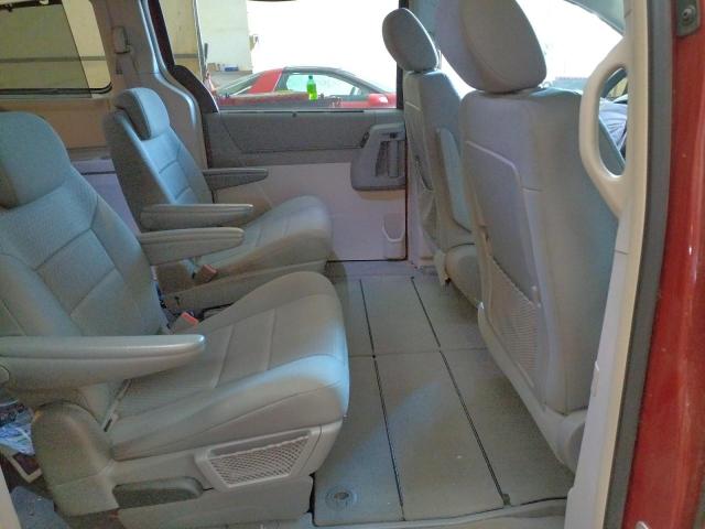 Photo 5 VIN: 2A4RR5D1XAR170154 - CHRYSLER TOWN & COU 