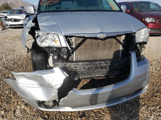 Photo 8 VIN: 2A4RR5D1XAR204142 - CHRYSLER TOWN &AMP COU 