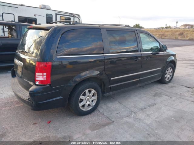 Photo 3 VIN: 2A4RR5D1XAR249694 - CHRYSLER TOWN & COUNTRY 