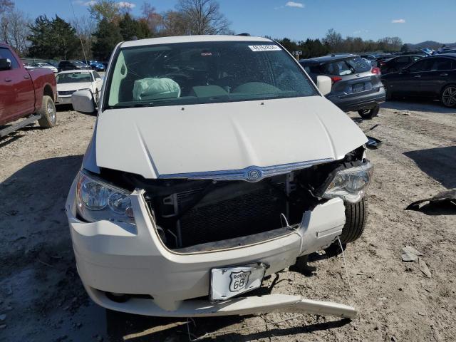 Photo 4 VIN: 2A4RR5D1XAR257147 - CHRYSLER MINIVAN 