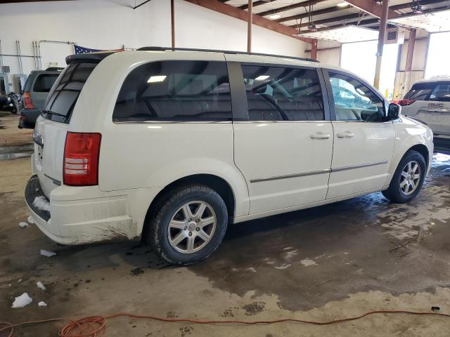 Photo 2 VIN: 2A4RR5D1XAR278533 - CHRYSLER MINIVAN 