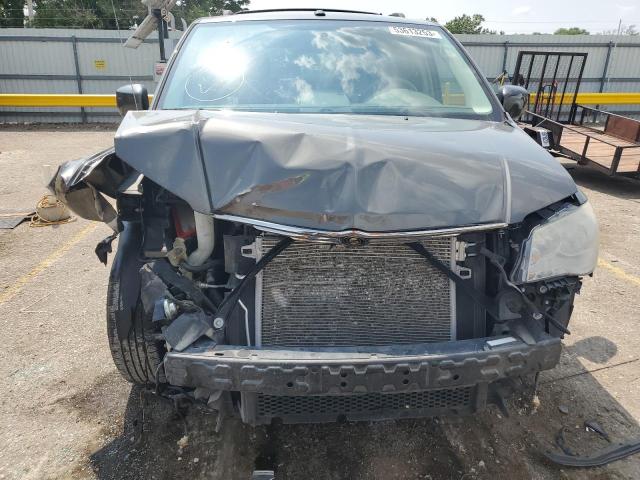 Photo 4 VIN: 2A4RR5D1XAR300109 - CHRYSLER TOWN & COU 