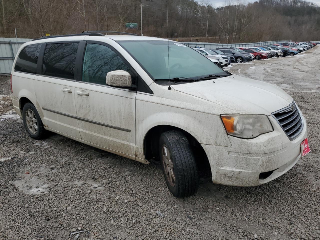 Photo 3 VIN: 2A4RR5D1XAR301051 - CHRYSLER TOWN & COUNTRY 