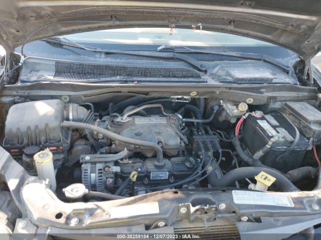 Photo 9 VIN: 2A4RR5D1XAR357829 - CHRYSLER TOWN & COUNTRY 