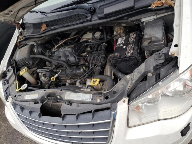 Photo 6 VIN: 2A4RR5D1XAR381497 - CHRYSLER TOWN &AMP COU 