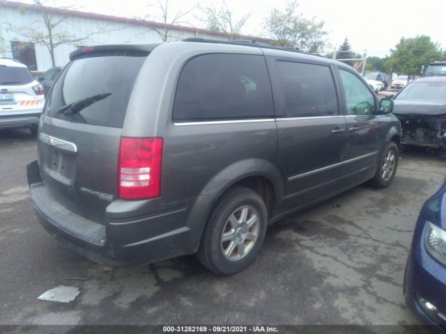 Photo 3 VIN: 2A4RR5D1XAR399403 - CHRYSLER TOWN & COUNTRY 