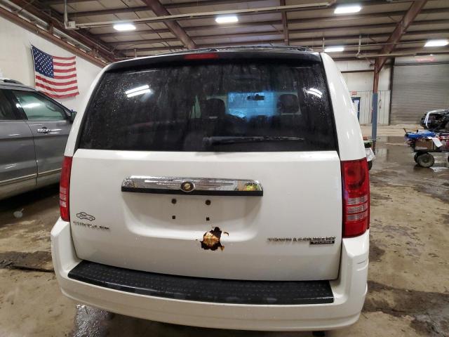 Photo 5 VIN: 2A4RR5D1XAR421206 - CHRYSLER TOWN & COU 