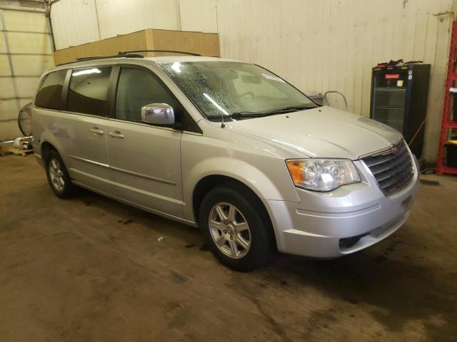 Photo 3 VIN: 2A4RR5D1XAR427975 - CHRYSLER TOWN & COU 