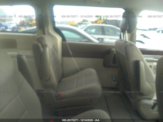 Photo 7 VIN: 2A4RR5D1XAR450768 - CHRYSLER TOWN & COUNTRY 