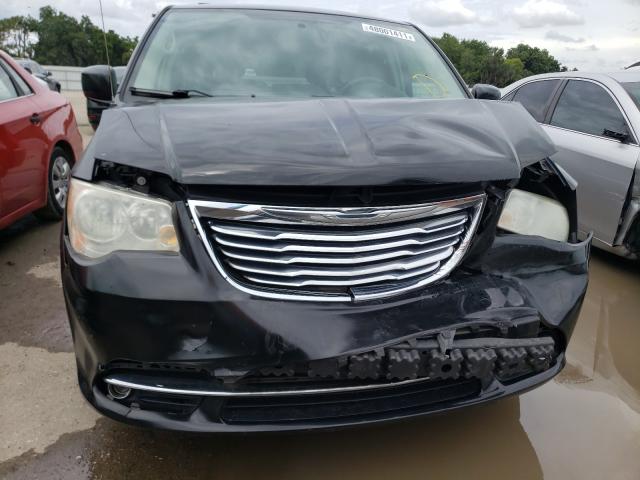 Photo 8 VIN: 2A4RR5DG0BR687680 - CHRYSLER TOWN &AMP COU 