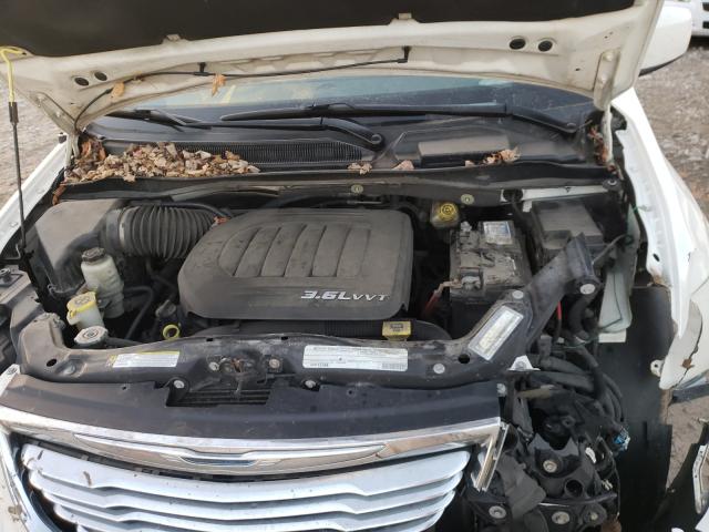 Photo 6 VIN: 2A4RR5DG1BR613295 - CHRYSLER TOWN & COU 