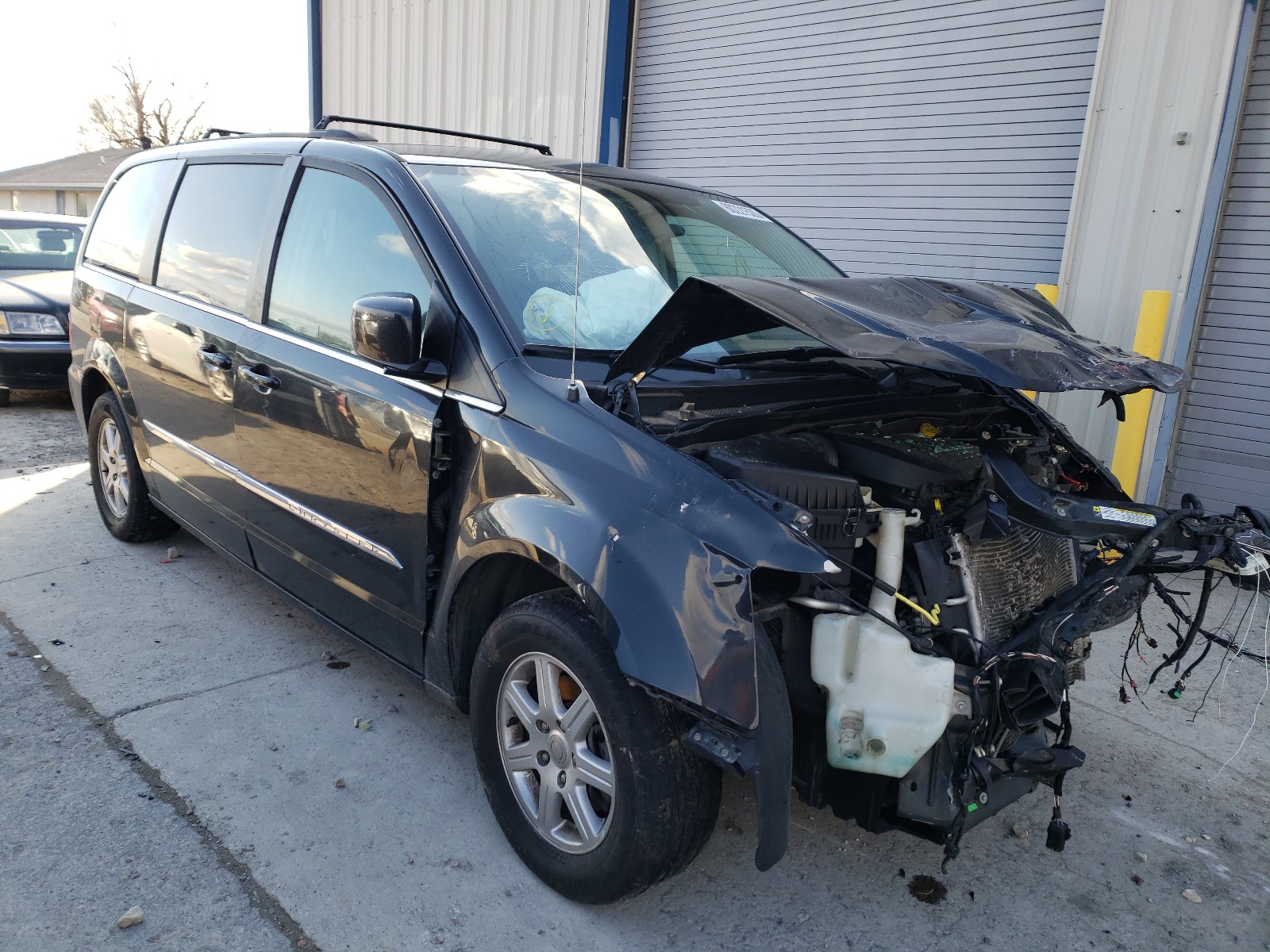 Photo 0 VIN: 2A4RR5DG1BR625222 - CHRYSLER TOWN &AMP COU 