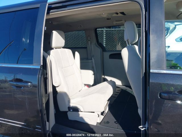 Photo 7 VIN: 2A4RR5DG1BR633630 - CHRYSLER TOWN & COUNTRY 