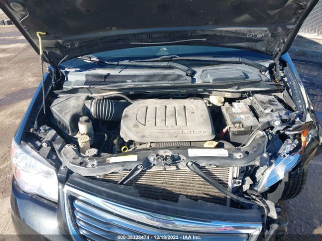 Photo 9 VIN: 2A4RR5DG1BR633630 - CHRYSLER TOWN & COUNTRY 