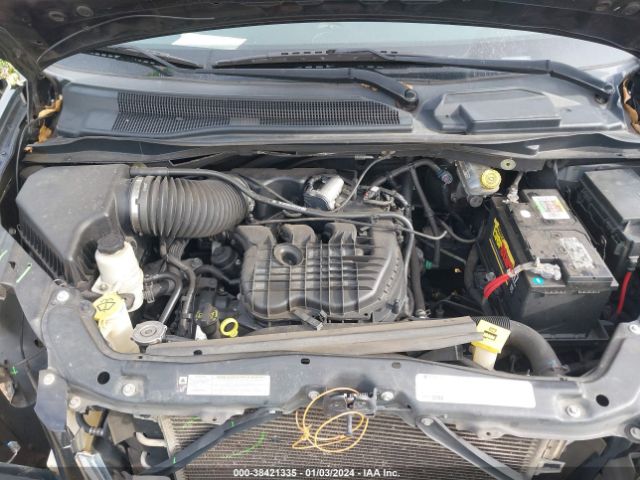 Photo 9 VIN: 2A4RR5DG1BR649472 - CHRYSLER TOWN & COUNTRY 