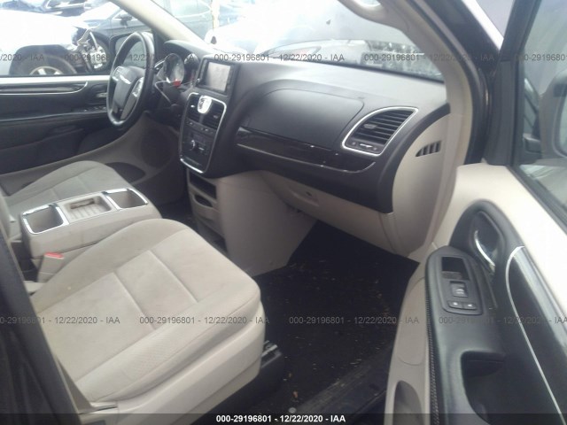 Photo 4 VIN: 2A4RR5DG1BR702008 - CHRYSLER TOWN & COUNTRY 