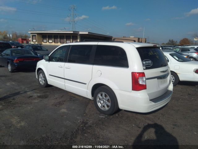 Photo 2 VIN: 2A4RR5DG2BR637993 - CHRYSLER TOWN & COUNTRY 