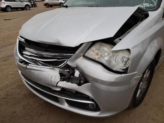 Photo 8 VIN: 2A4RR5DG2BR664627 - CHRYSLER TOWN &AMP COU 