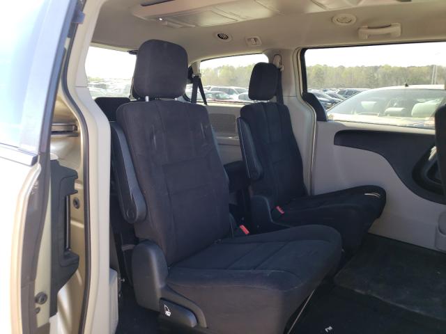 Photo 5 VIN: 2A4RR5DG2BR674879 - CHRYSLER TOWN &AMP COU 