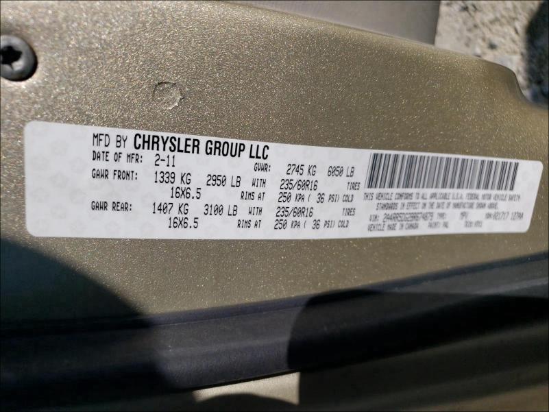 Photo 9 VIN: 2A4RR5DG2BR674879 - CHRYSLER TOWN &AMP COU 