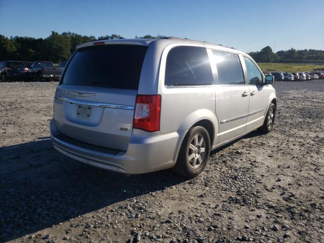 Photo 3 VIN: 2A4RR5DG2BR735499 - CHRYSLER TOWN &AMP COU 
