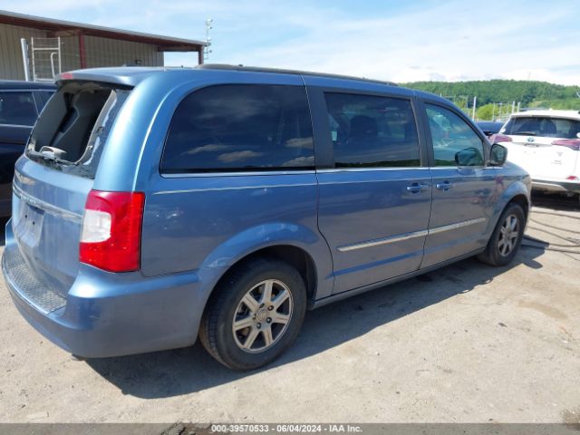 Photo 3 VIN: 2A4RR5DG2BR746986 - CHRYSLER TOWN AND COUNTRY 