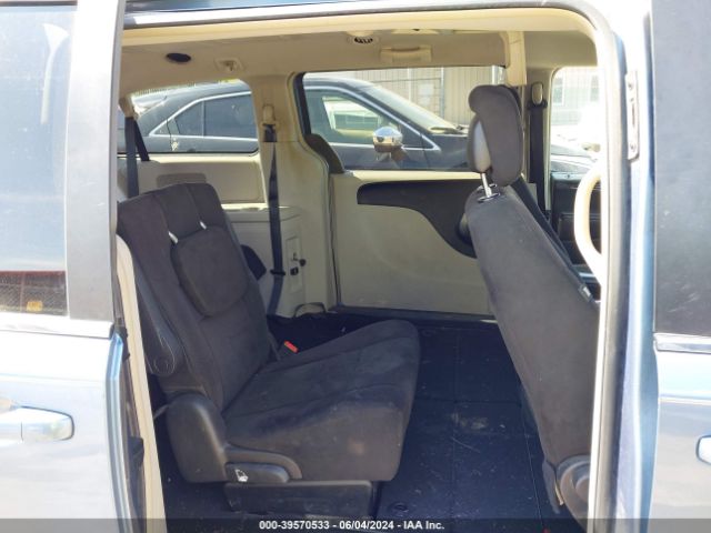 Photo 7 VIN: 2A4RR5DG2BR746986 - CHRYSLER TOWN AND COUNTRY 