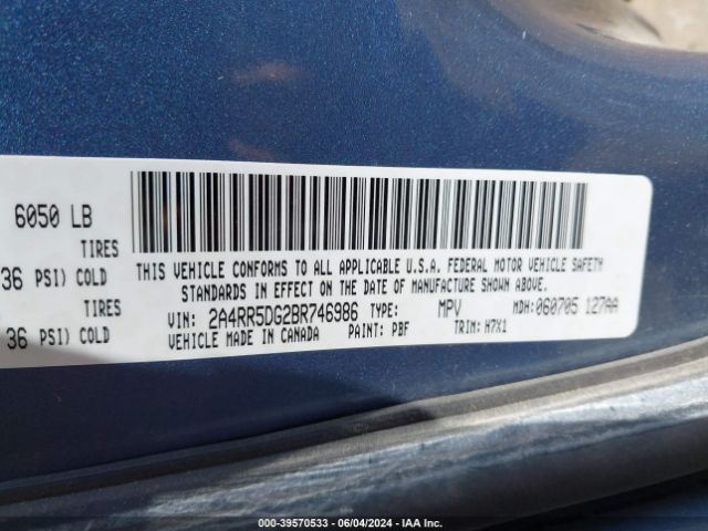 Photo 8 VIN: 2A4RR5DG2BR746986 - CHRYSLER TOWN AND COUNTRY 