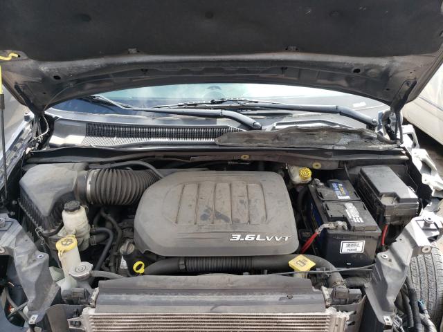 Photo 6 VIN: 2A4RR5DG2BR765943 - CHRYSLER TOWN &AMP COU 