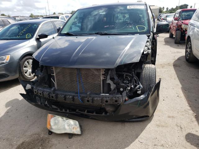 Photo 8 VIN: 2A4RR5DG2BR765943 - CHRYSLER TOWN &AMP COU 