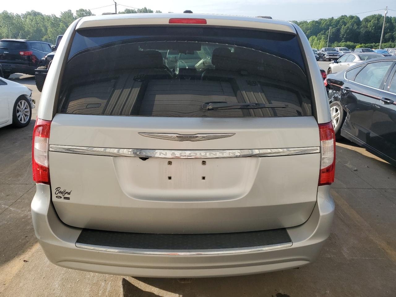 Photo 5 VIN: 2A4RR5DG3BR607840 - CHRYSLER TOWN & COUNTRY 