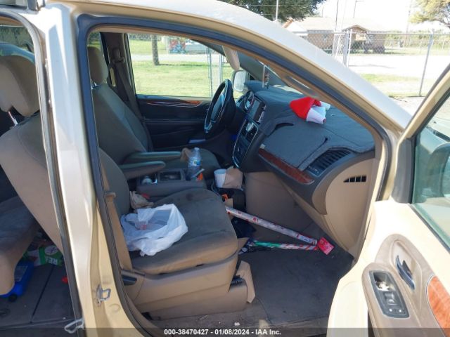 Photo 4 VIN: 2A4RR5DG3BR655449 - CHRYSLER TOWN & COUNTRY 