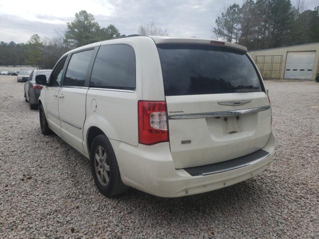 Photo 2 VIN: 2A4RR5DG3BR703399 - CHRYSLER TOWN AND C 