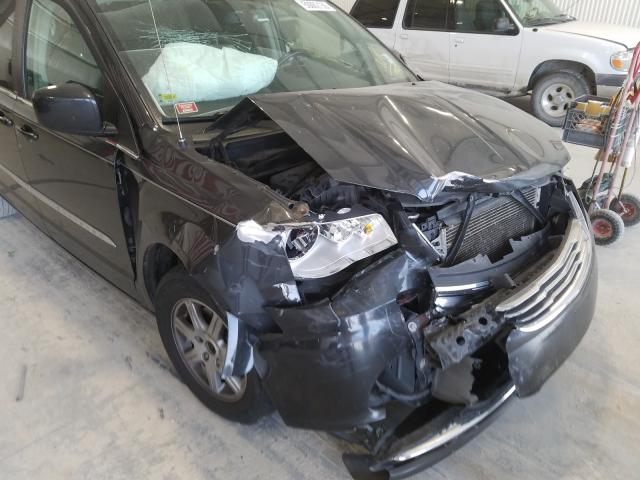 Photo 8 VIN: 2A4RR5DG3BR734989 - CHRYSLER TOWN & COU 