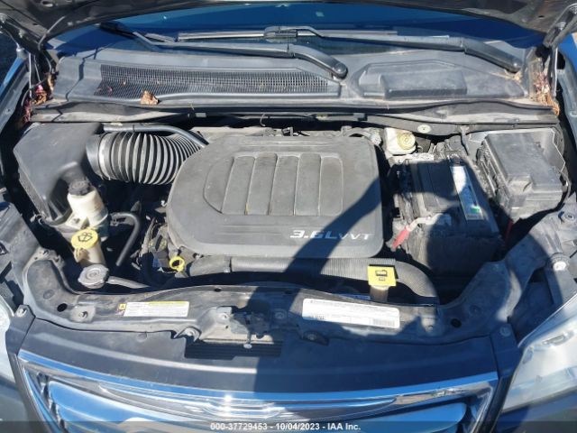 Photo 9 VIN: 2A4RR5DG3BR775249 - CHRYSLER TOWN & COUNTRY 