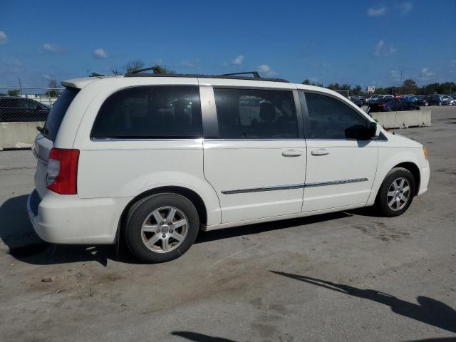 Photo 2 VIN: 2A4RR5DG3BR785375 - CHRYSLER TOWN & COU 