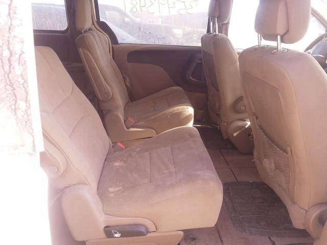 Photo 5 VIN: 2A4RR5DG4BR604008 - CHRYSLER TOWN &AMP COU 