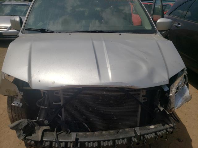 Photo 6 VIN: 2A4RR5DG4BR650549 - CHRYSLER TOWN &AMP COU 