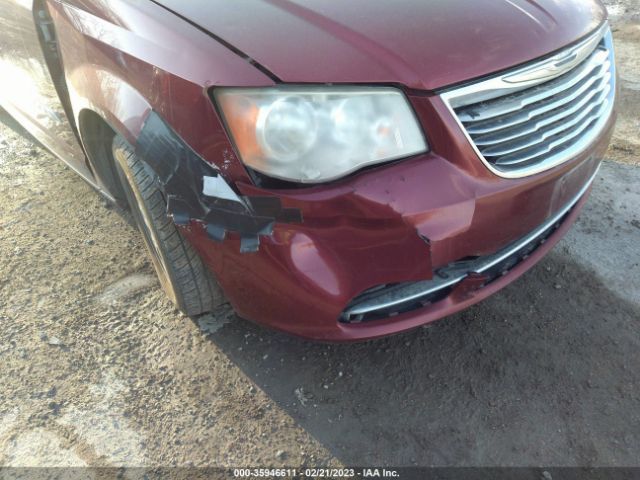 Photo 5 VIN: 2A4RR5DG4BR698360 - CHRYSLER TOWN & COUNTRY 