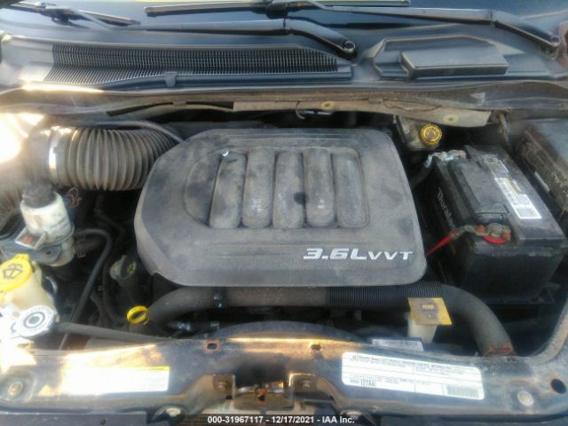 Photo 9 VIN: 2A4RR5DG5BR687707 - CHRYSLER TOWN & COUNTRY 