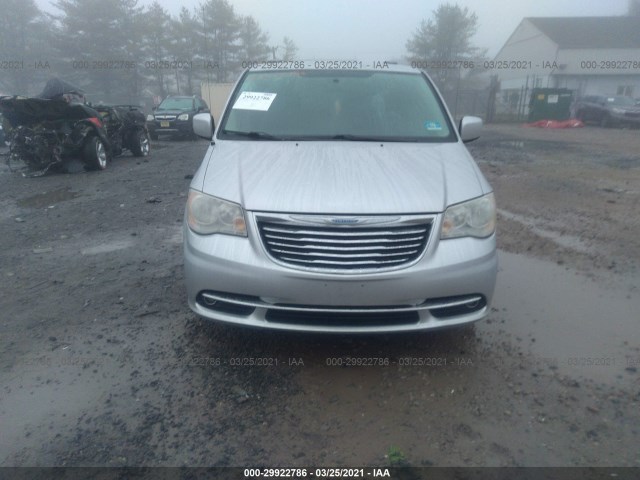 Photo 5 VIN: 2A4RR5DG5BR768643 - CHRYSLER TOWN & COUNTRY 