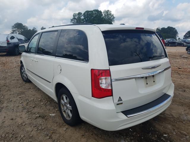 Photo 2 VIN: 2A4RR5DG6BR702182 - CHRYSLER TOWN & COU 